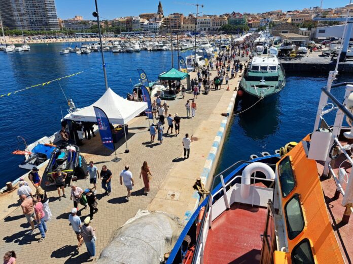 privat:-exit-de-public-i-d’activitats-al-festival-maritim-de-la-costa-brava,-palamos-terra-de-mar