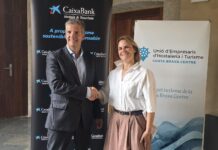 CaixaBank i la Unió d’Empresaris d’Hostaleria i Turisme de la Costa Brava Centre renoven el seu conveni de col·laboració Foto signatura conveni Caixabank costa brava centre
